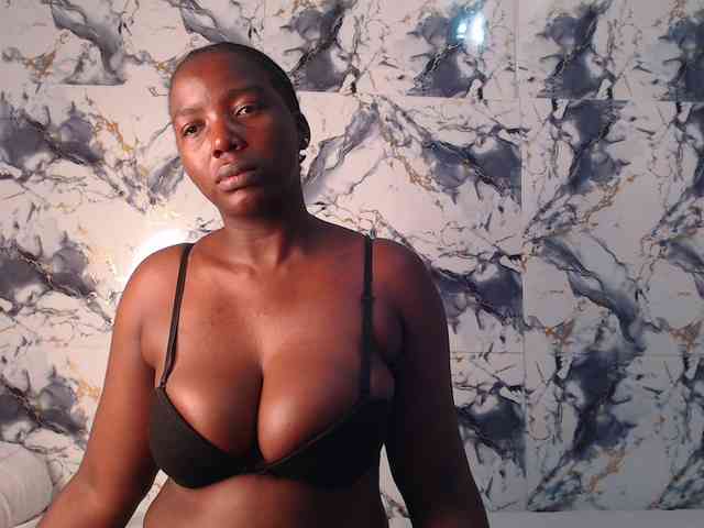 CurvyJ255 webcam