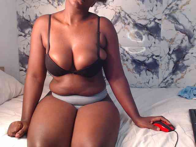 CurvyJ255 webcam