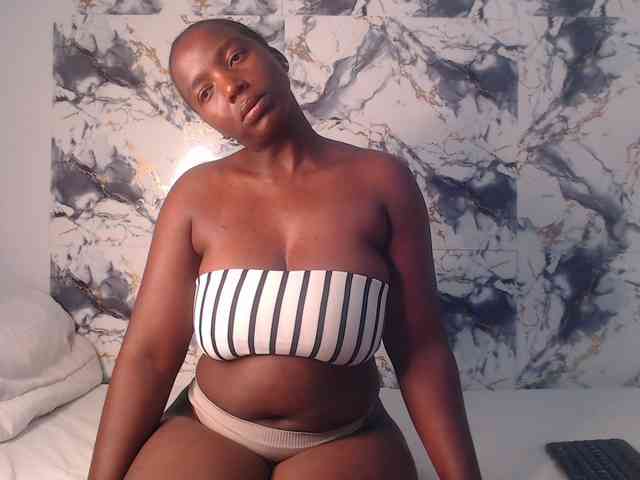 CurvyJ255