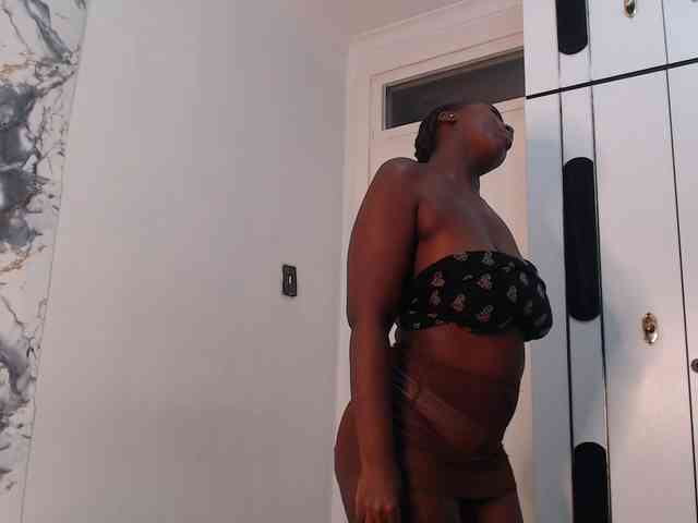 CurvyJ255