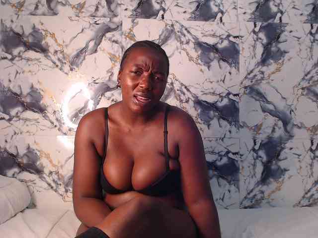 CurvyJ255 CurvyJ255