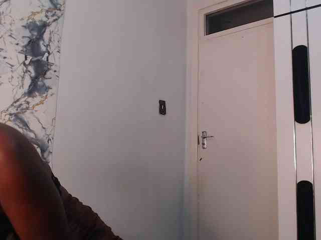 CurvyJ255 webcam