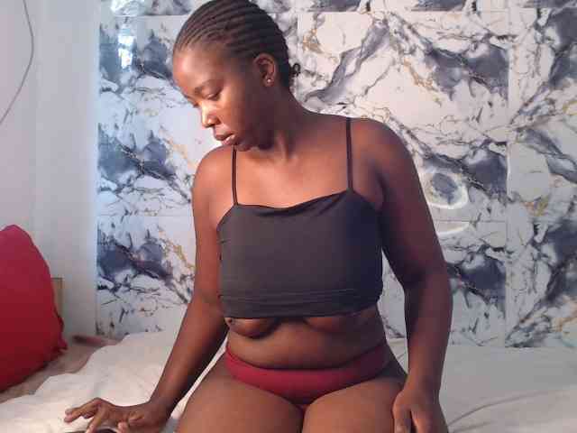 CurvyJ255