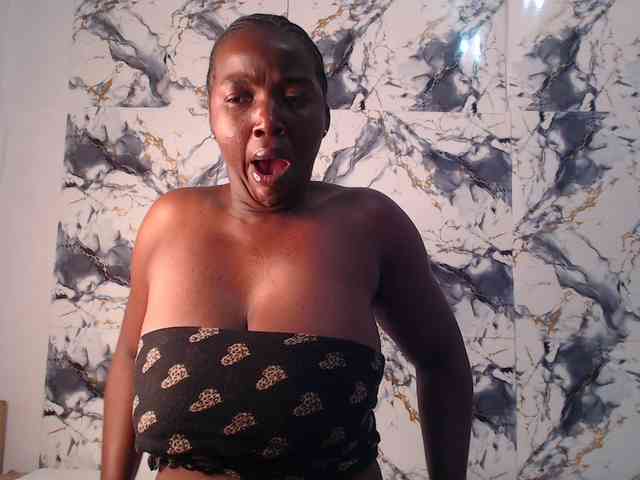 CurvyJ255