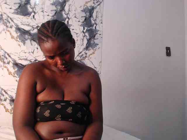 CurvyJ255 CurvyJ255