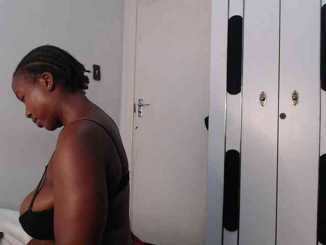CurvyJ255 CurvyJ255