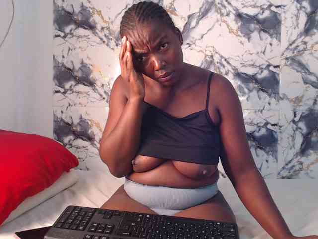CurvyJ255