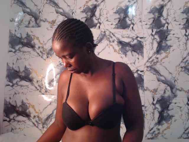 CurvyJ255