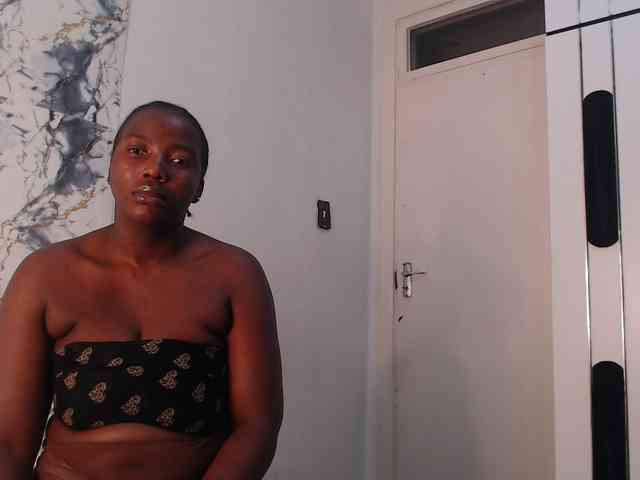 CurvyJ255 webcam