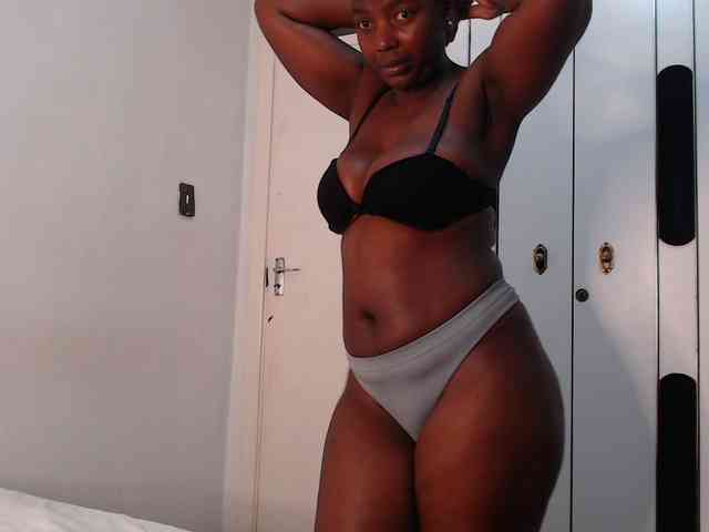CurvyJ255 CurvyJ255
