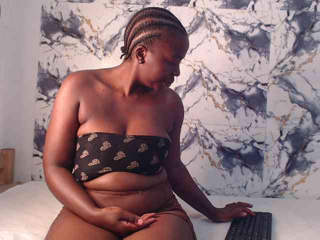 CurvyJ255 webcam