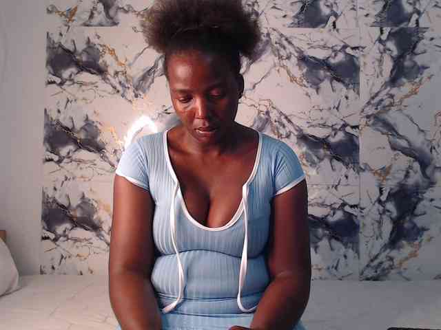 CurvyJ255 CurvyJ255