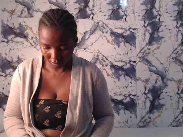 CurvyJ255