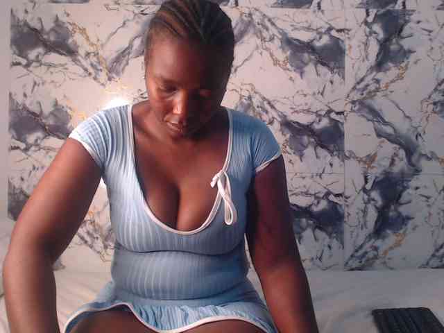 CurvyJ255 CurvyJ255