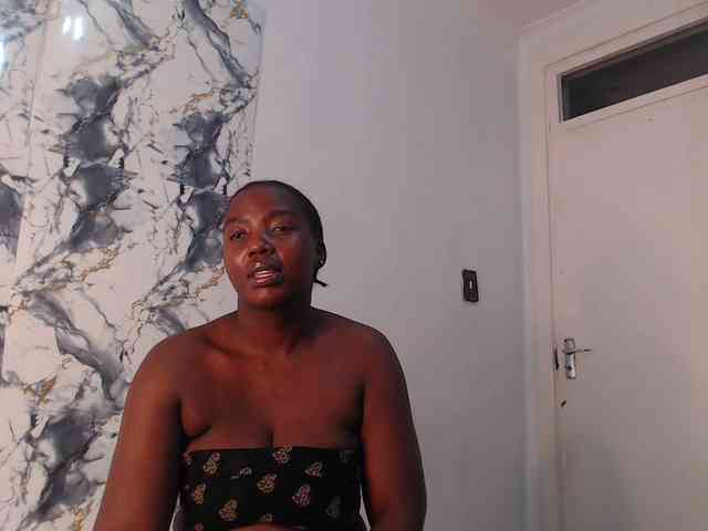 CurvyJ255 webcam