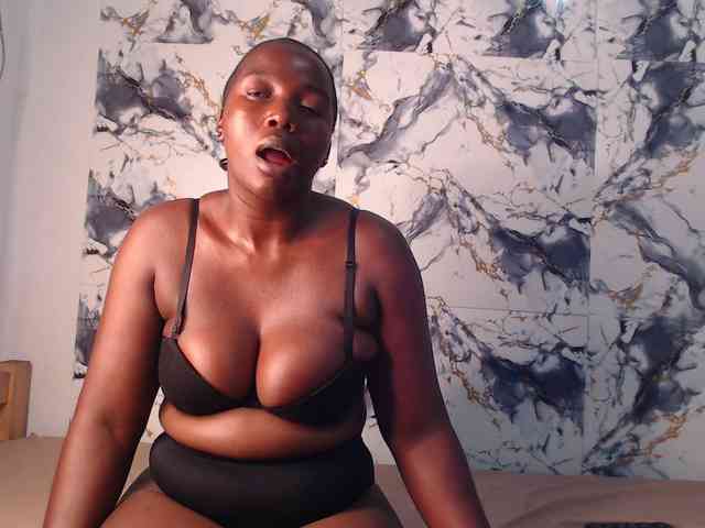 CurvyJ255 webcam