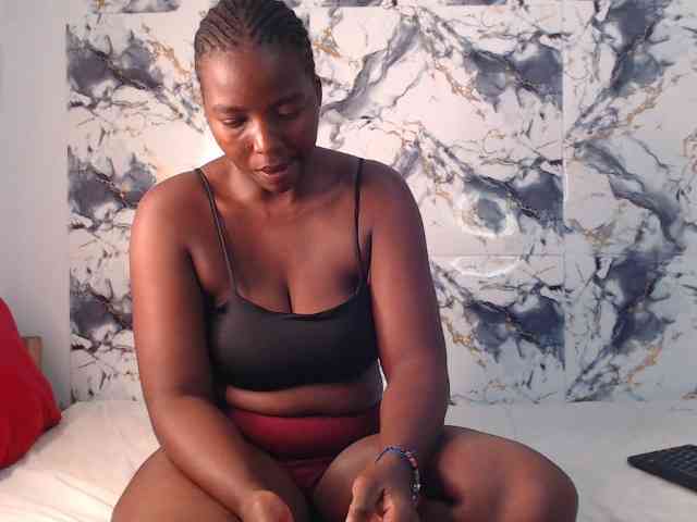 CurvyJ255