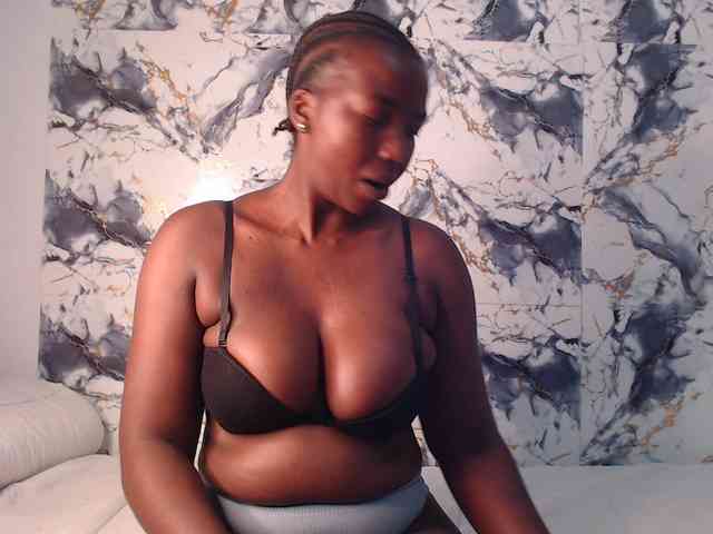 CurvyJ255