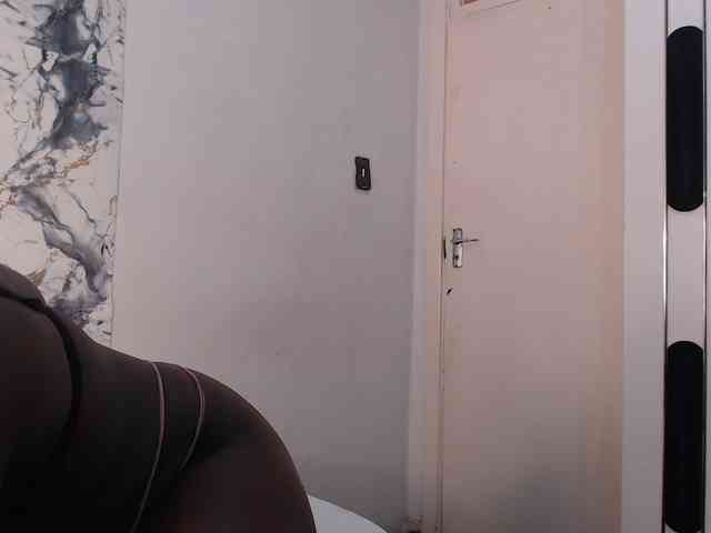 CurvyJ255 webcam
