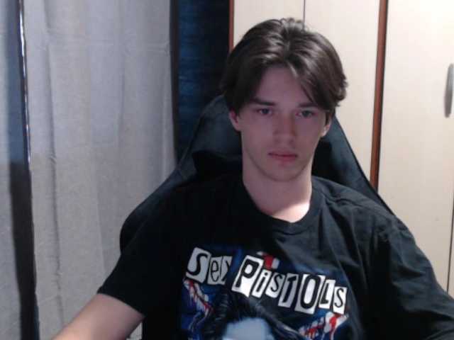 Arthur--king live webcam show