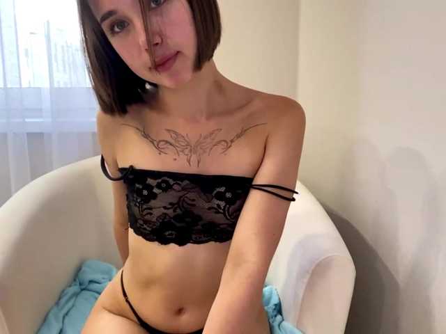 MarindaHanusey live cam on BongaCams