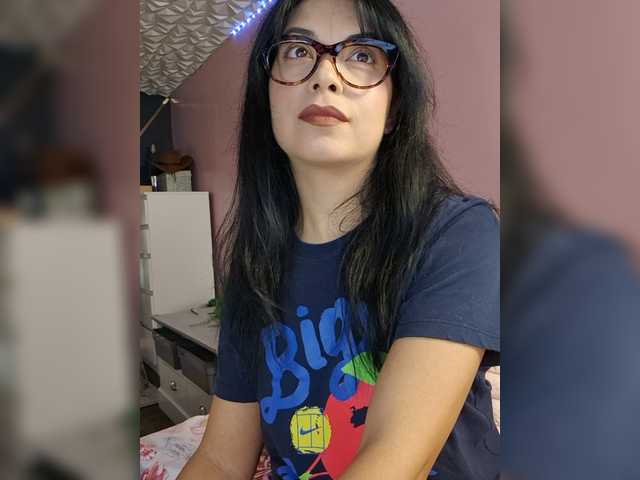 TessUK live webcam show