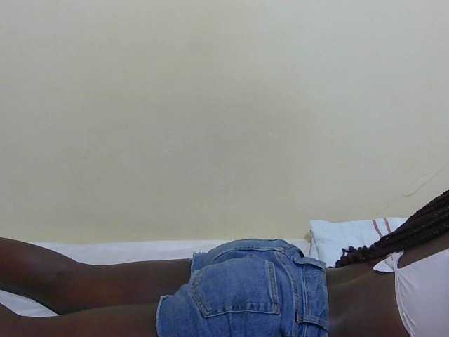 Arriana live cam on BongaCams