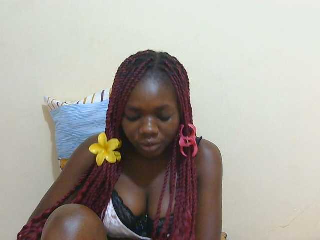 Arriana live cam on BongaCams