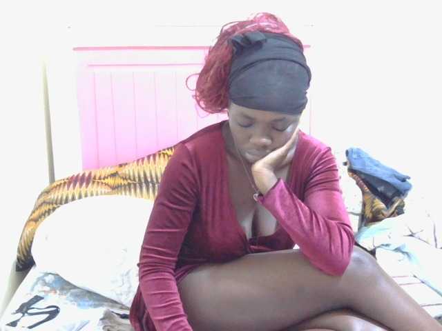 Arriana live cam on BongaCams