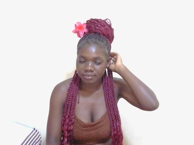 Arriana live cam on BongaCams