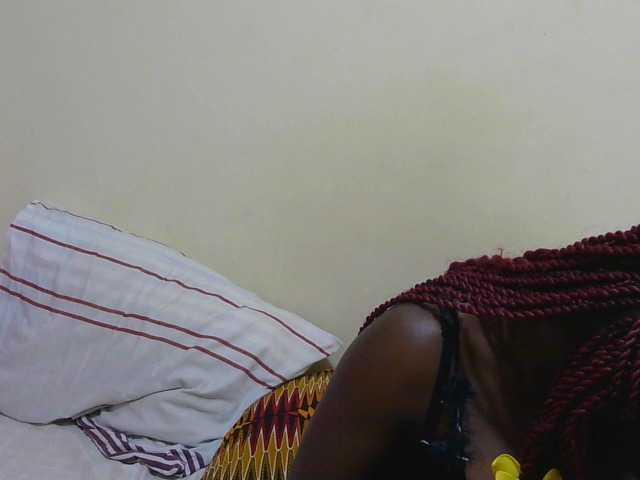 Arriana live cam on BongaCams