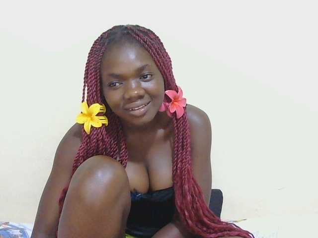 Arriana live cam on BongaCams