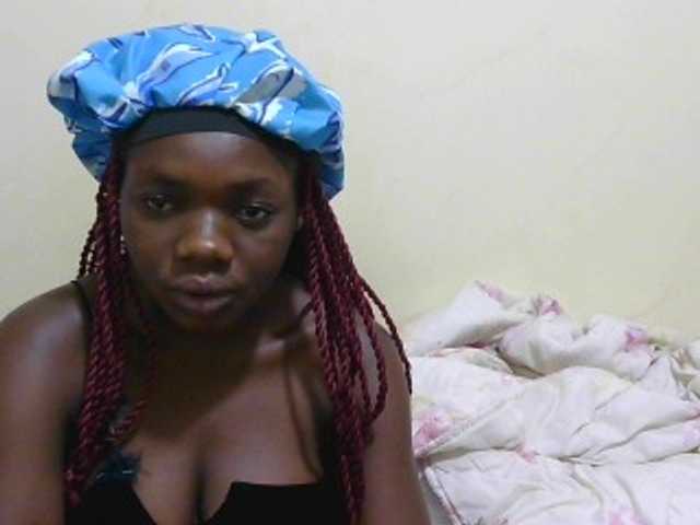 Arriana live cam on BongaCams
