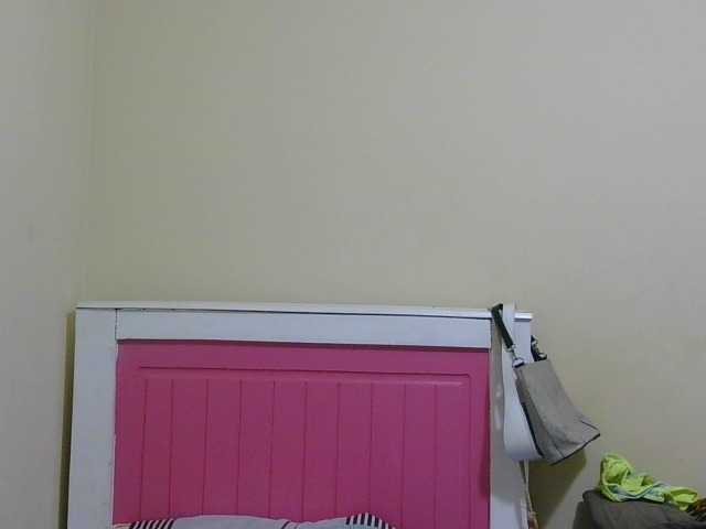 Arriana live cam on BongaCams