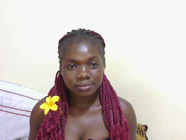 Arriana live cam on BongaCams