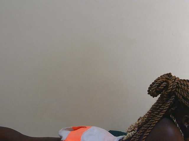 Arriana live cam on BongaCams