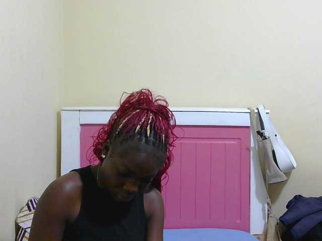 Arriana live cam on BongaCams