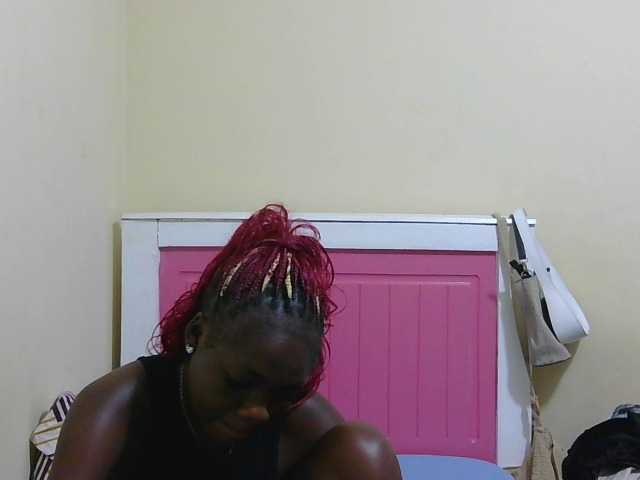 Arriana live cam on BongaCams