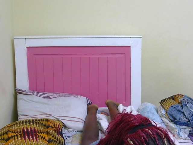 Arriana live cam on BongaCams