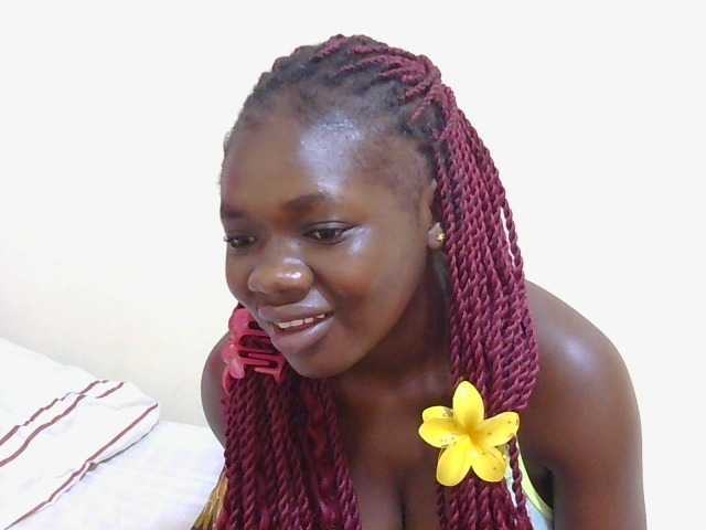 Arriana live cam on BongaCams