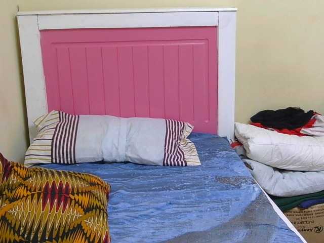Arriana live cam on BongaCams