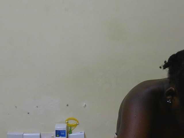 Arriana live cam on BongaCams