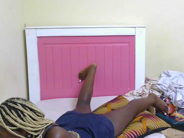 Arriana live cam on BongaCams