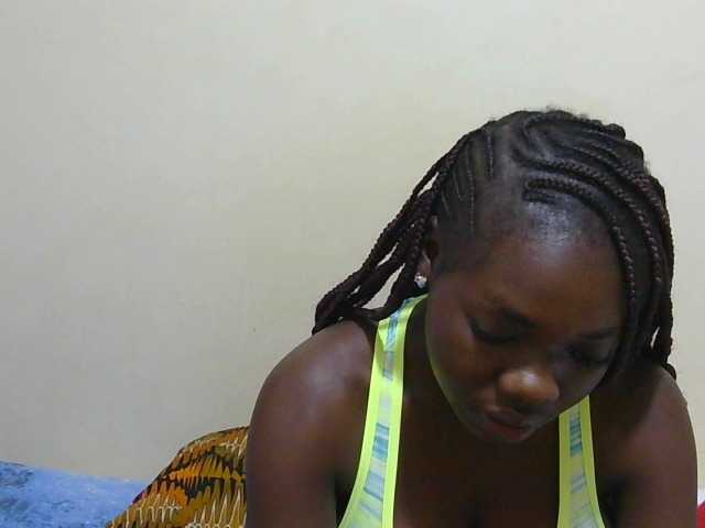Arriana live cam on BongaCams