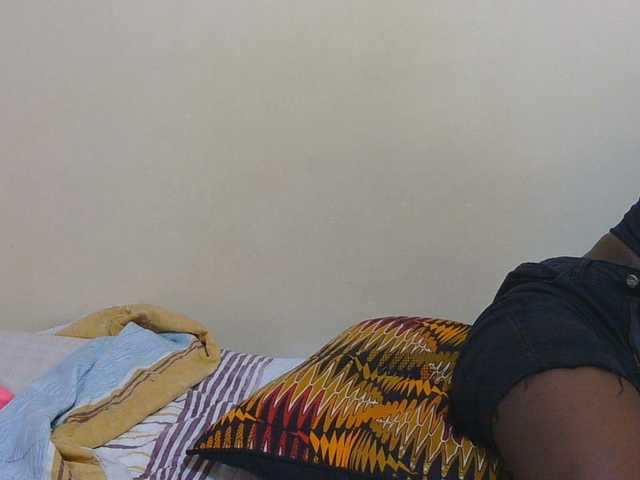 Arriana live cam on BongaCams
