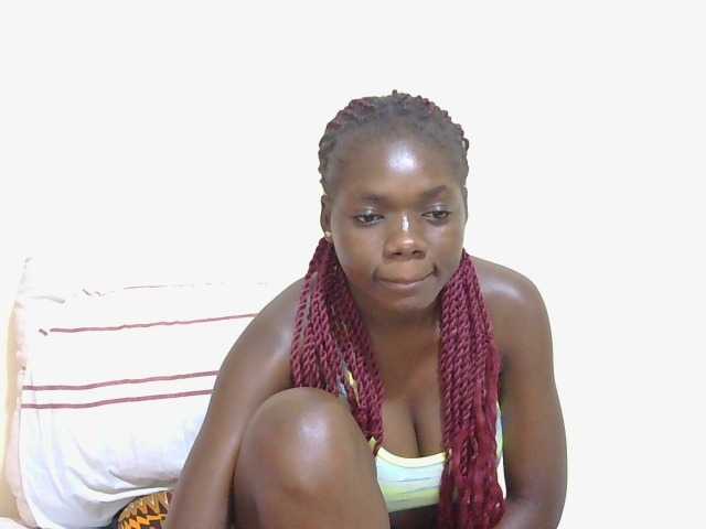 Arriana live cam on BongaCams