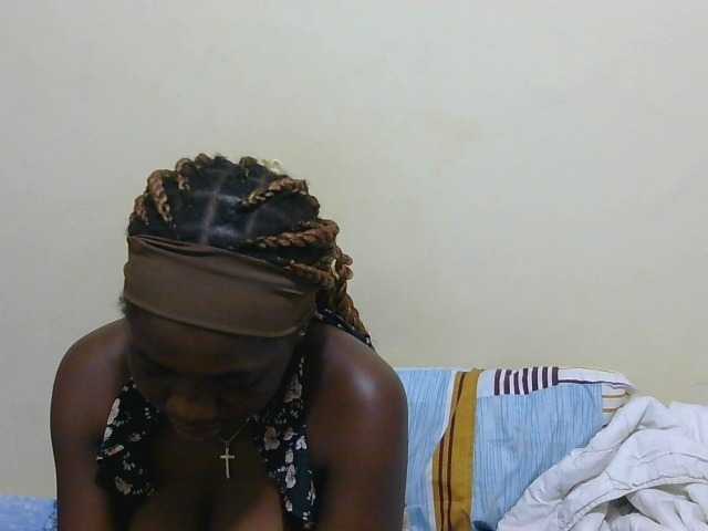 Arriana live cam on BongaCams