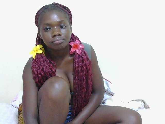 Arriana live cam on BongaCams
