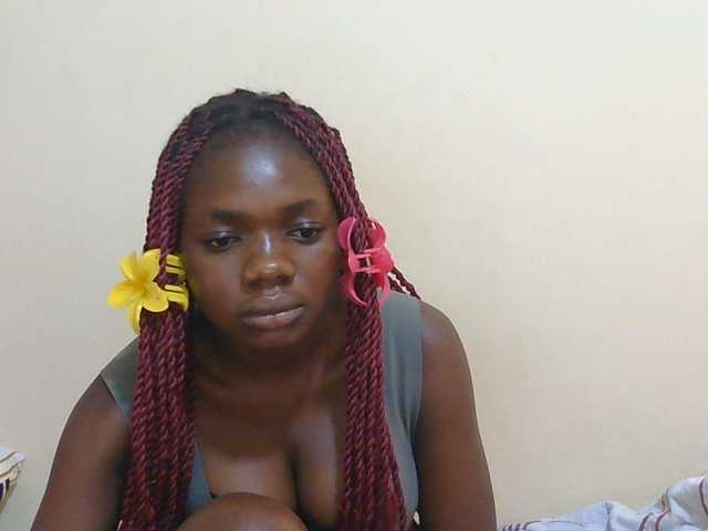 Arriana live cam on BongaCams