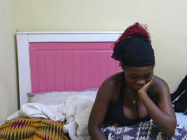 Arriana live cam on BongaCams